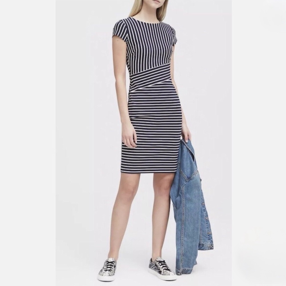 NWT Banana Republic Navy & White Striped Sheath Dress NWT Size 8